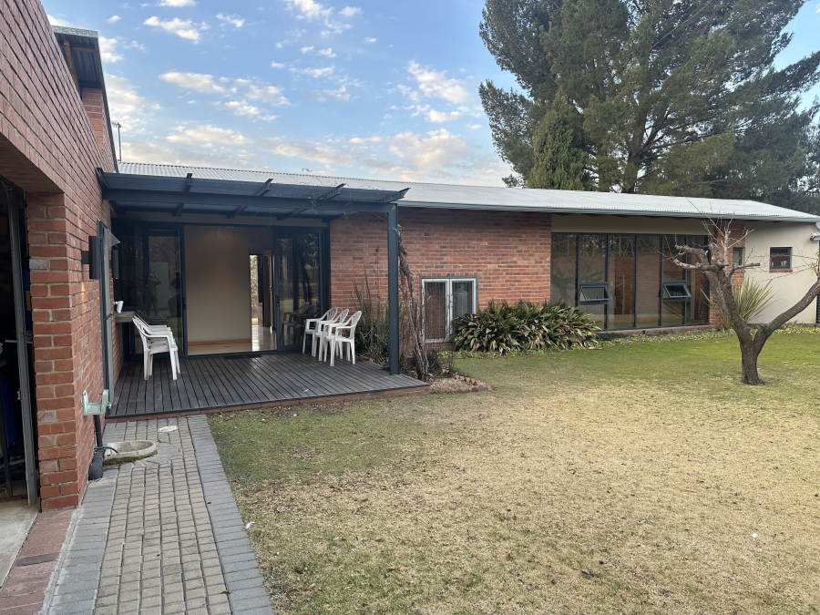 5 Bedroom Property for Sale in Vaal Power A H Free State